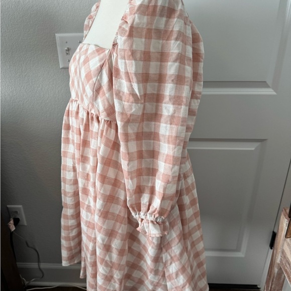 Storia Pink &White Check Plaid Smocked Pleated Dress.  Sz M. NWT - Picture 4 of 8